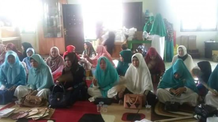 Kegiatan PKK Kelurahan Karang Anyar