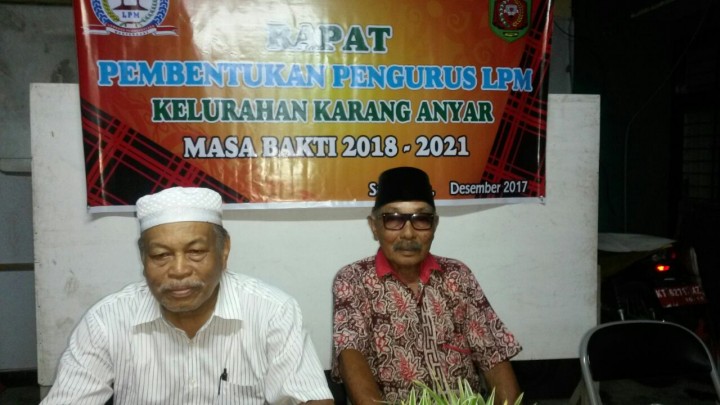Ketua dan Sekretaris LPM Karang Anyar.