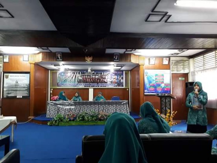 Pertemuan Rutin PKK Kota Samarinda dan Karang Anyar diwakili oleh Ibu Shorea Helminasari, S.Ip.,MA