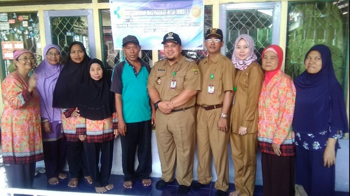 Kegiatan Musyawarah masyarakat desa ( MMD ) kel. Karang anyar kec. Sungai kunjang kelompok II praktik komunitas D-3 kebidanan poltekes kemenkes