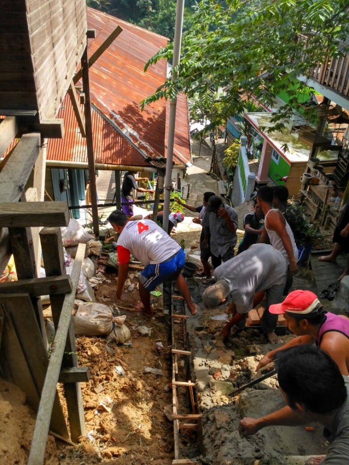 Kegiatan Gotong Royong di RT. 36 Kel. karang Anyar Jl. Cendana, 19 Juni 2018