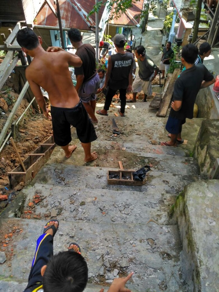 Kegiatan Gotong Royong di RT. 36 Kel. karang Anyar Jl. Cendana, 19 Juni 2018