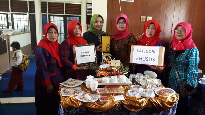Lomba B2SA Menu pangan beragam, bergizi seimbang dan Aman di Gedung Citra Tepian yang diikuti oleh TP. PKK Kel. Karang Anyar