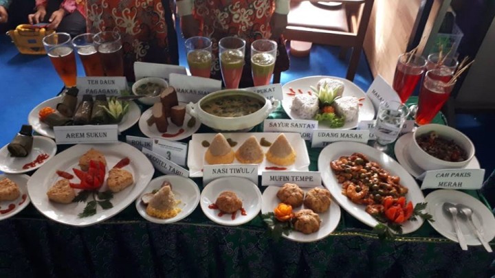 Lomba B2SA Menu pangan beragam, bergizi seimbang dan Aman di Gedung Citra Tepian yang diikuti oleh TP. PKK Kel. Karang Anyar