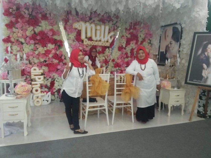 Mengikuti kegiatan Lomba Baby Dance yg diikuti oleh anak-anak dari Ibu-Ibu PKK Karang Anyar di Big Mal