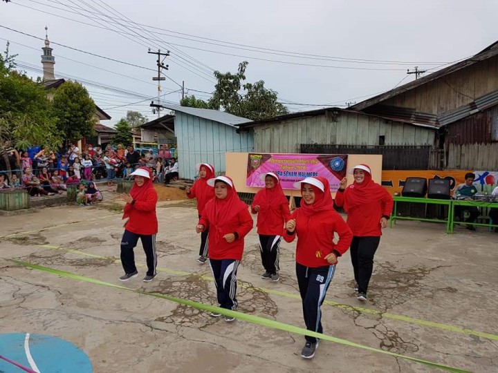 Lomba Senam Maumere Tk.Karang Anyar dalam Rangka Hari Ibu tahun 2018, 18-12-2018
