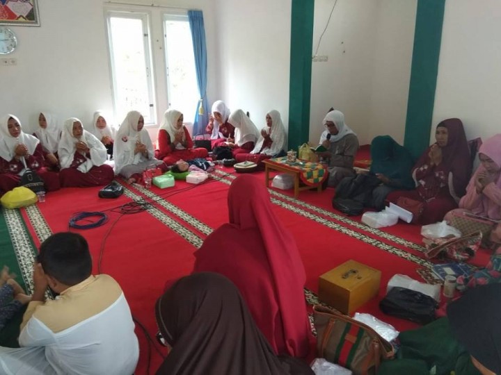 01-04-2019, Kegiatan peringatan Isra Miraj Nabi Muhammad SAW yang dilaksanakan oleh Majelis Asyifa Kel. Karang Anyar di Mushola Ar-ridho Kantor Kelurahan Karang Anyar