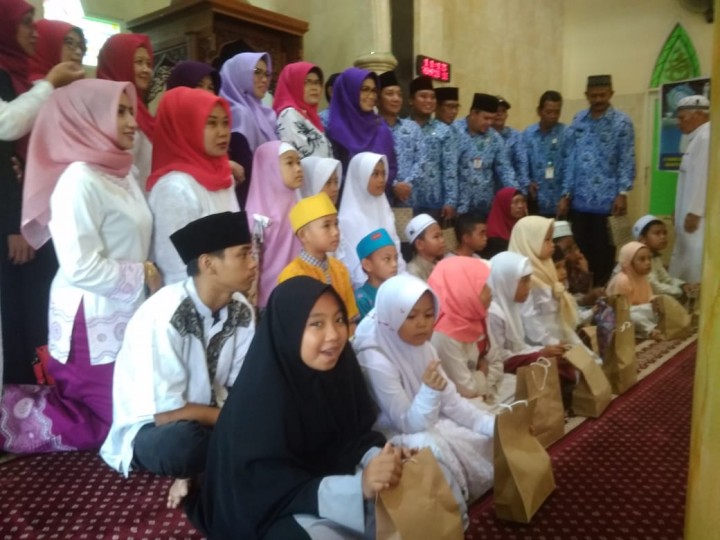 Kegiatan Safari Ramadan Bersama PKK kota Samarinda & dipimpin langsung oleh Ibu Puji Setyowati Jaang di Mesjid At Taqwa Karang Asam Ulu, Senin 20 Mei 2019