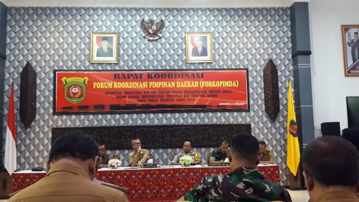 Rapat koordinasi FORUM KOORDINASI PIMPINAN DAERAH (FORKOPIMDA) Dengan Tema : Sinergitas Forkopimda dan Tim Terpadu Dalam Mengantisipasi Konflik Sosial Dalam Rangka Meningkatkan Persatuan dan Kesatuan Bangsa Pasca Pemilu Serentak Tahun 2019.