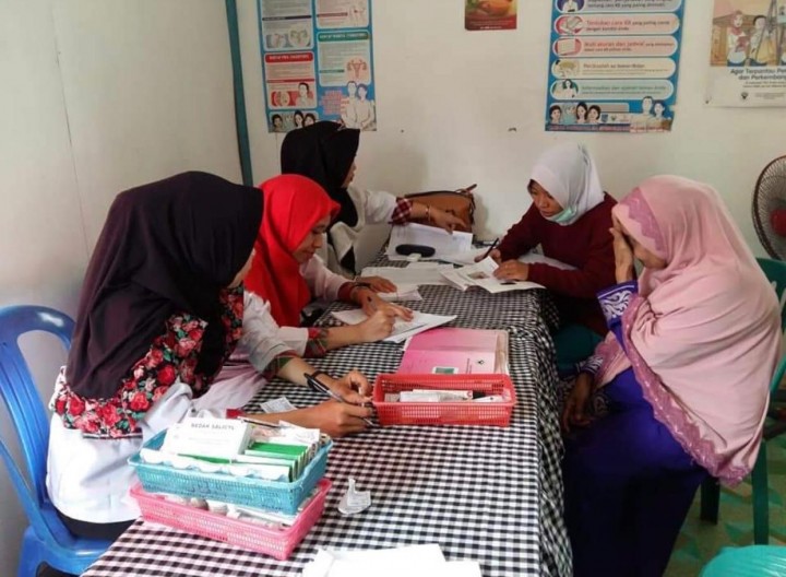 12 Juni 2019 .... Kunjungan perdana Kasi Kesra baru Kel. Karang Anyar Ibu Suryenidah,S.Hut pada kegiatan bulanan posyandu lansia Werdha Sejahtera Mandiri