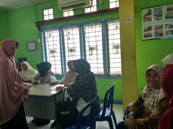 12 Juli 2019 ... Pertemuan rutin TP PKK Kecamatan Sungai Kunjang yang dihadiri oleh kader TP PKK Kel. Karang Anyar