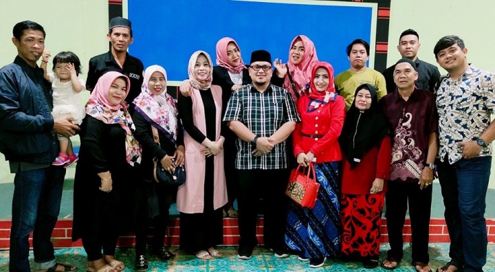 Acara Perpisahan Lurah Karang Anyar, Bpk. Dinvi Kurniadi yg dimutasi ke Balaikota Samarinda sbg Kabag Protokol.