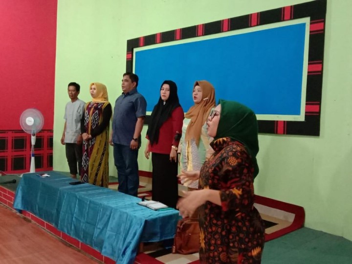 16 November 2019 ... Pertemuan rutin Dasawisma dan Istri Ketua RT bersama Lurah dan Ketua TP. PKK Kel. Karang Anyar