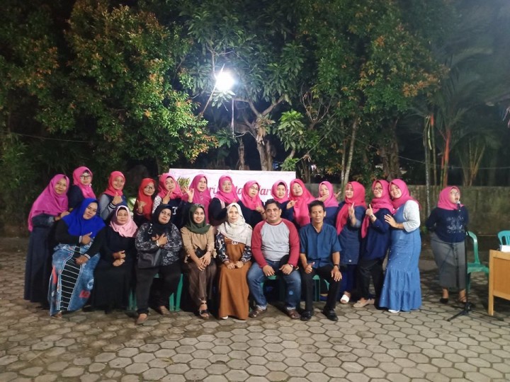 13 Desember 2019 ... Penutupan rangkaian acara kegiatan lomba dalam rangka kegiatan peringatan hari ibu Kel. Karang Anyar tahun 2019