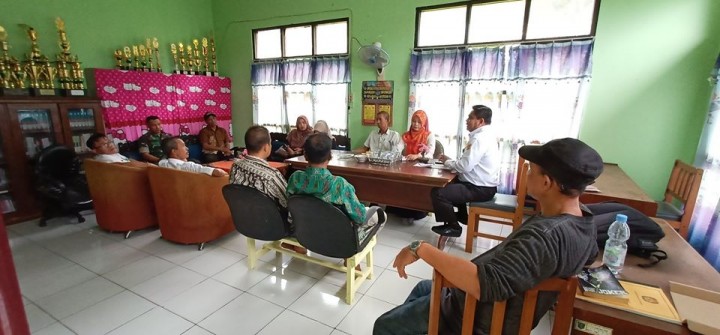 15 Januari 2020, Rapat terkait rencana gotong royong di sepanjang wilayah Jl. Kelapa gading Karang Anyar