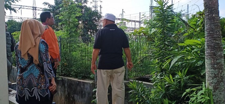Peninjauan Lapangan di wilayah Karang Anyar terkait musibah banjir dan longsor akibat curah hujan tinggi oleh Lurah