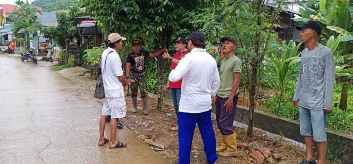 Kegiatan kerja bakti di Wilayah Jalan Kelapa Gading Karang Anyar pada tanggal 18 & 19 Januari 2020 di hadiri Lurah Karang Anyar beserta staf dan unsur Kelurahan.
