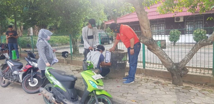 28 Maret 2020 pelaksanaan himbauan kepada para PKL di jalan cendana terkait virus Corona dan pembagian selebaran himbauan dari Kapolri