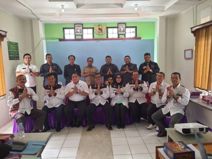 10 Juni 2020 .... Silaturahmi & Rakor bersama antara perangkat Kecamatan dan kelurahan bersama anggota DPRD Kota Samarinda periode 2019-2024 yang terpilih dari Daerah Pemilihan Kec. Sungai Kunjang