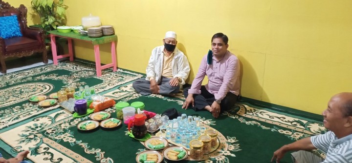 Latepost 05 Juni 2020 ... Pertemuan antara Lurah Karang Anyar serta Ketua LPM bersama warga RT 13 Kel. Karang Anyar