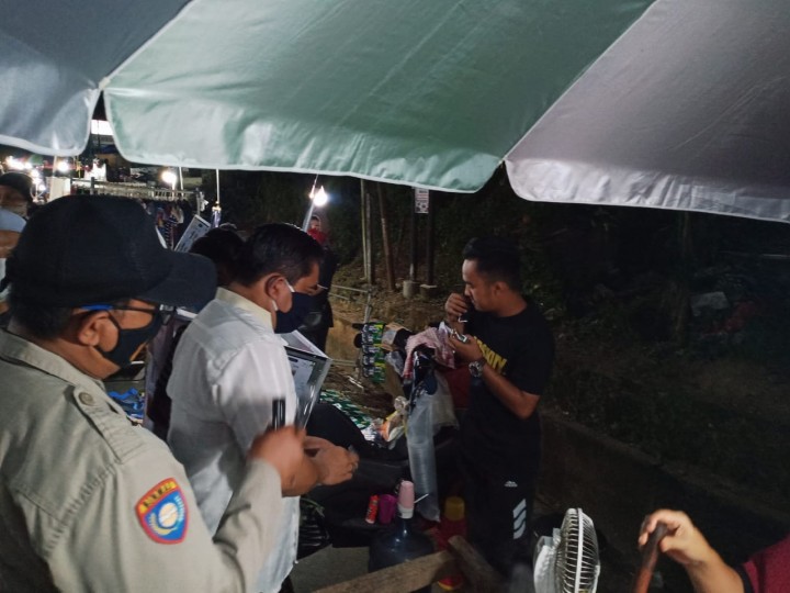 23 September 2020, Pembagian Masker gratis di Pasar Malam Banggeris