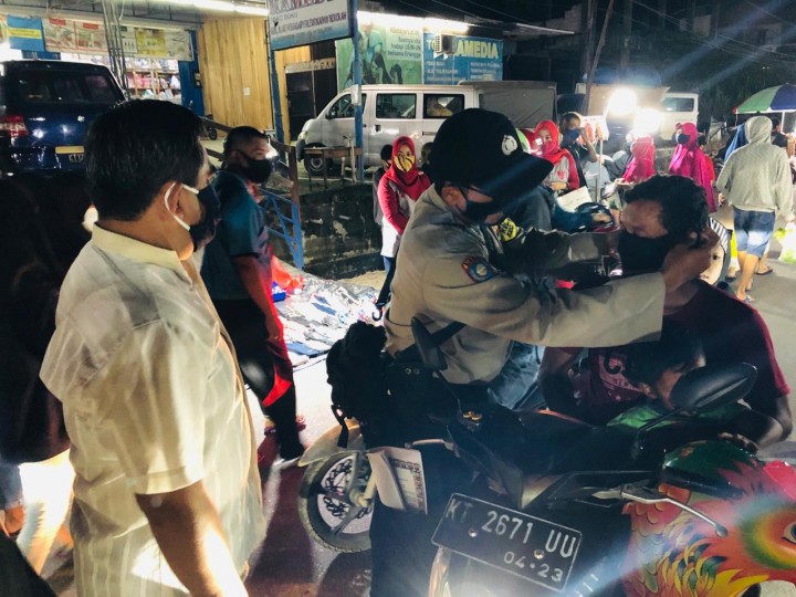23 September 2020, Pembagian Masker gratis di Pasar Malam Banggeris