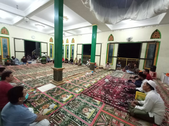Sabtu, 13 Maret 2021, memonitor kegiatan pemilihan Ketua RT.011 bersama jajaran kelurahan karang anyar