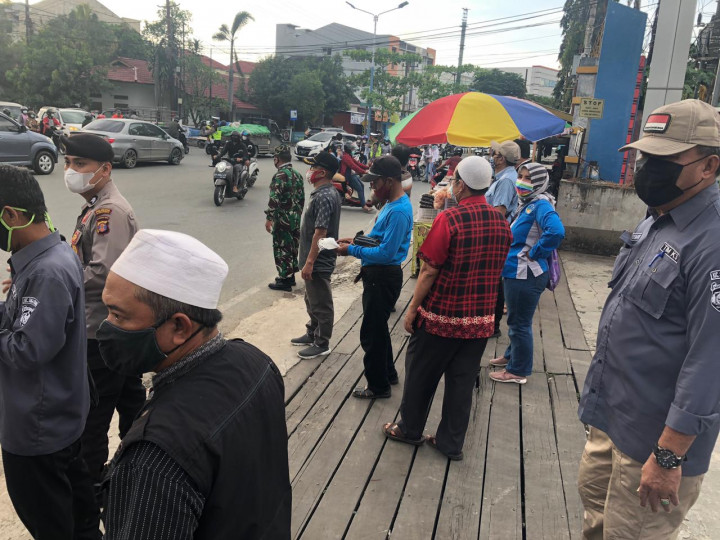 Samarinda, 18 April 2021 Operasi Yustisi Sosialisasi Perwali Samarinda No.13 Tahun 2021.