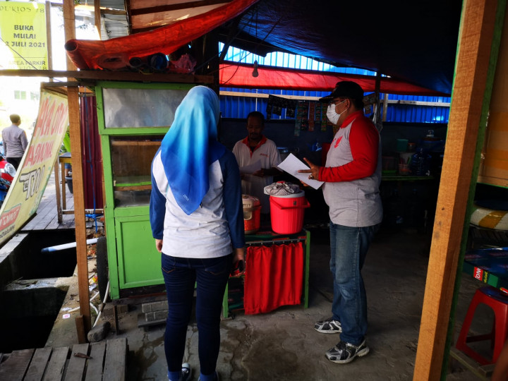Senin, 12 Juli 2021 kegiatan himbauan kepada para PKL terkait pelarangan Pasar Malam selama masa PPKM Mikro di Kota Samarinda
