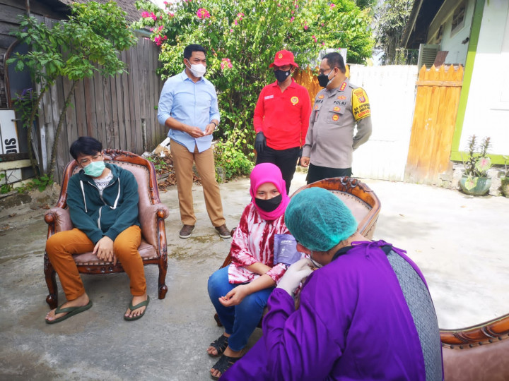 Minggu, 18 Juli 2021, Giat Vaksinasi Door to Door oleh BIN Kaltim di wilayah Karang Anyar