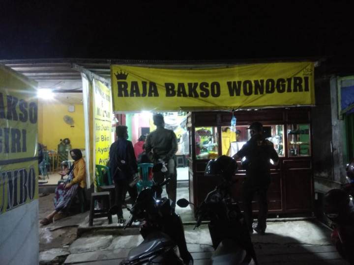 Giat Sabtu, 31 Juli 2021 bersama Satgas Covid-19 Sungai Kunjang melakukan penertiban PPKM di wilayah Sungai Kunjang