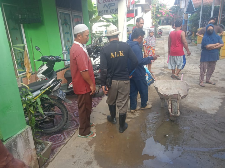 Minggu, 05 September 2021 Menghadiri Giat Kerja Bakti di wilayah Kelapa Gading RT.14,15,37,38