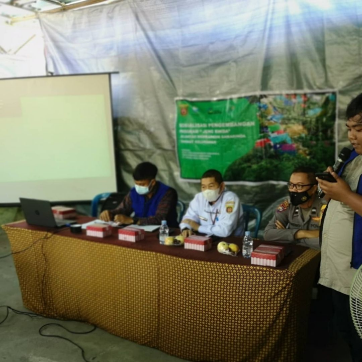 05 Januari 2022, melaksanakan kegiatan Sosialisasi Jengrinda bersama warga dan Ketua RT Karang Anyar