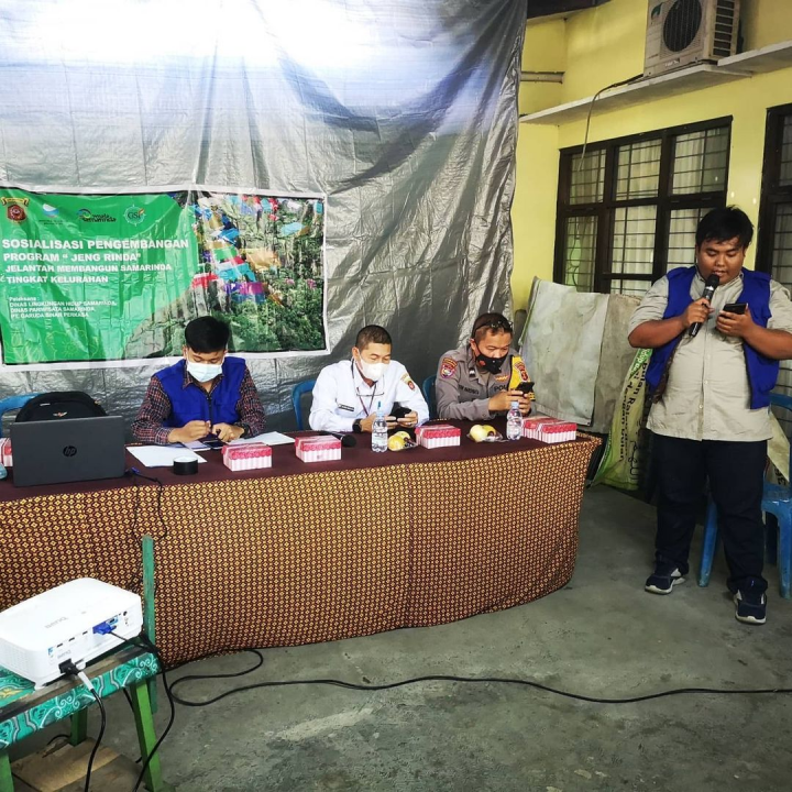05 Januari 2022, melaksanakan kegiatan Sosialisasi Jengrinda bersama warga dan Ketua RT Karang Anyar