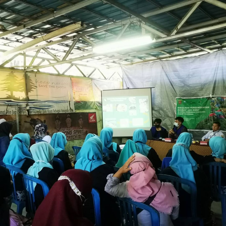 05 Januari 2022, melaksanakan kegiatan Sosialisasi Jengrinda bersama warga dan Ketua RT Karang Anyar