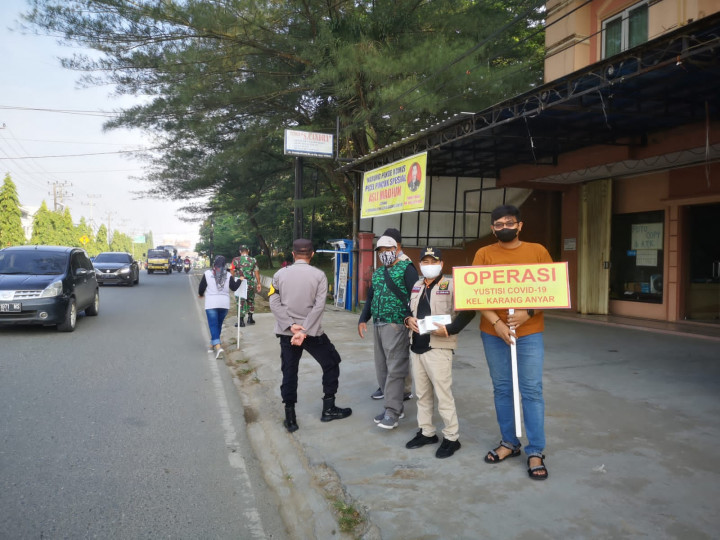 Jumat, 04 Februari 2022, Operasi Yustisi Masker di Jalan Tengkawang