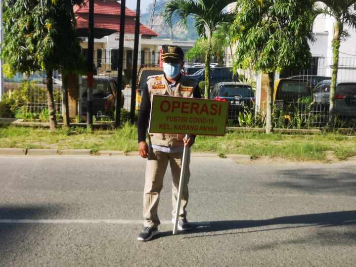 Jumat, 04 Februari 2022, Operasi Yustisi Masker di Jalan Tengkawang