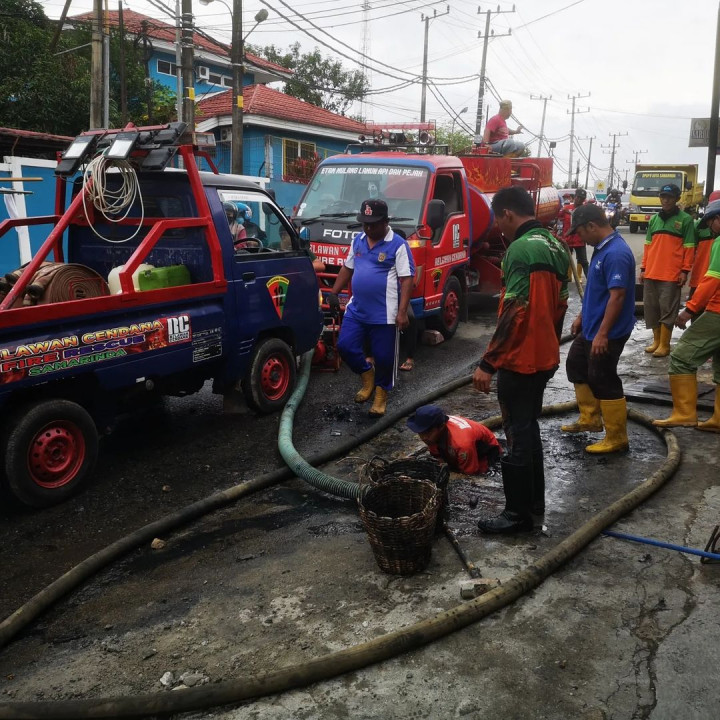 Minggu 6 Februari 2022, Giat Kerja Bakti Di Jl. Tengkawang Rt. 15