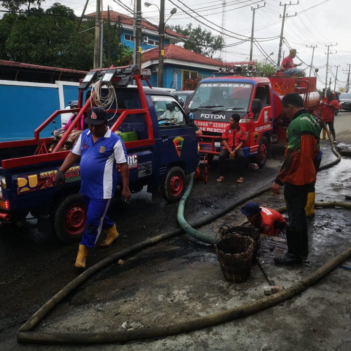Minggu 6 Februari 2022, Giat Kerja Bakti Di Jl. Tengkawang Rt. 15
