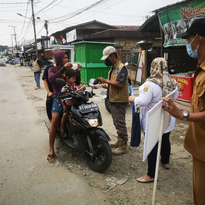 14 Februari 2022, kegiatan Operasi Yustisi Masker di Jalan Ulin