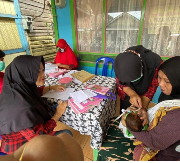 18 Maret 2022, monitoring oleh Kasie Kesra bersama staf pada Posyandu Gading Putih di Jl. Meranti RT.023