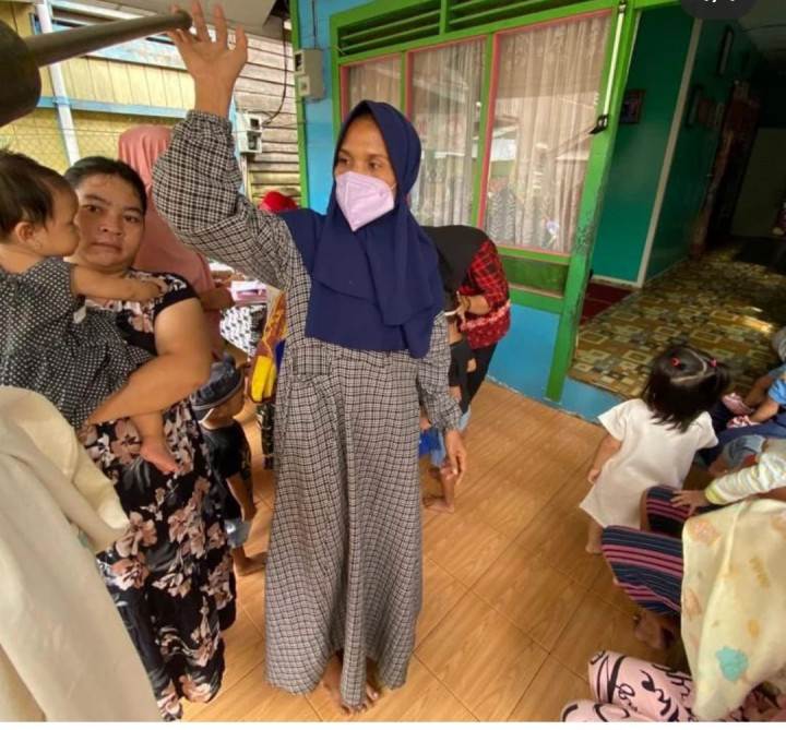 18 Maret 2022, monitoring oleh Kasie Kesra bersama staf pada Posyandu Gading Putih di Jl. Meranti RT.023