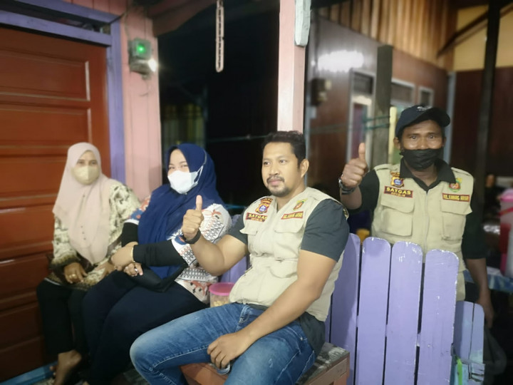 Selasa, 17 Mei 2022 meninjau kegiatan pemilihan Ketua RT.024 di Jalan Meranti
