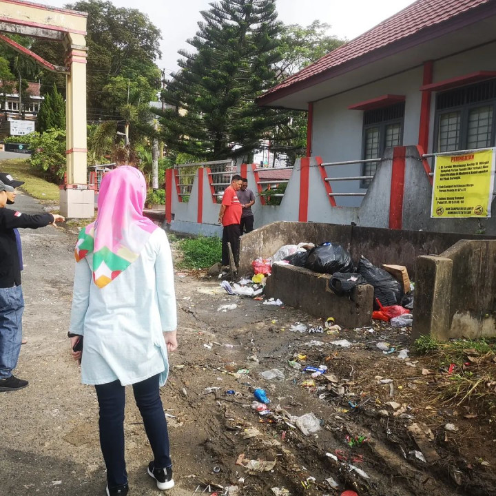 Minggu, 22 Mei 2022 : Giat Minggu kerja bakti