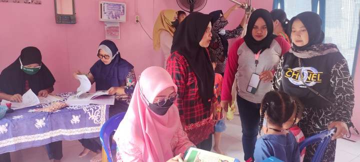 Jumat, 10 Juni 2022 Kegiatan vaksin campak rubela di rt 36 cendana