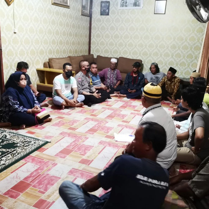 Kamis, 14 Juli 2022 : Rapat pemilihan Ketua RT.025 di Jalan Ulin