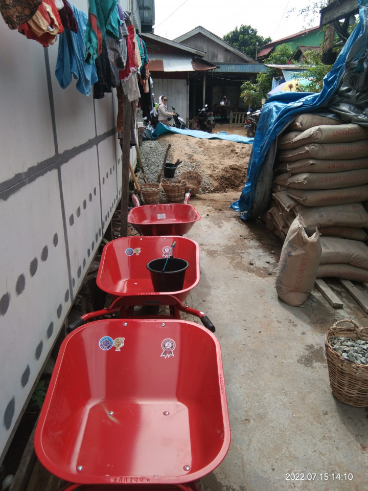 15 Juli 2022, #probebaya hari jum'at tgl 15-7-2022..persiapan di mulai semenisasi blok b rt 24..jln ulin gg 6..kelurahan kr Anyar kec sungai kunjang