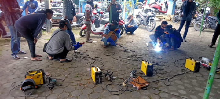 19 Juli 2022, #Probebaya Pokmas Kelapa Gading melaksanakan pelatihan tata boga, las dan mekanik