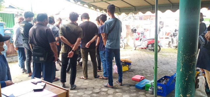 19 Juli 2022, #Probebaya Pelatihan hari ke 2 Otomotif ,Las,Tata boga  kegiatan Pemberdayaan Masyarakat  kel. Karang anyar  PRO BEBAYA thn 2022  kerja sama Cendana Training dan Pokmas kelapa gading. L