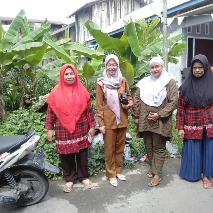 15 agustus 2022... Kegiatan rutin Posyandu Turry RT 15 Kel. Karang Anyar yang dihadiri oleh Lurah beserta Ketua TP PKK Kel. Karang Anyar, lurah Karanganyar